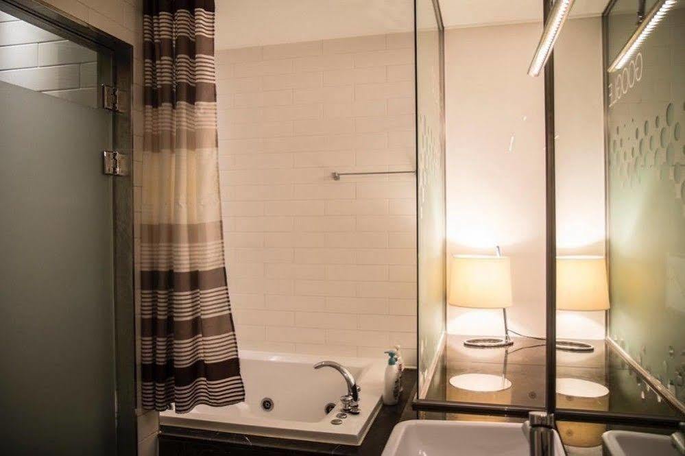 G Tourist Hotel Wolmido Інчхон Екстер'єр фото
