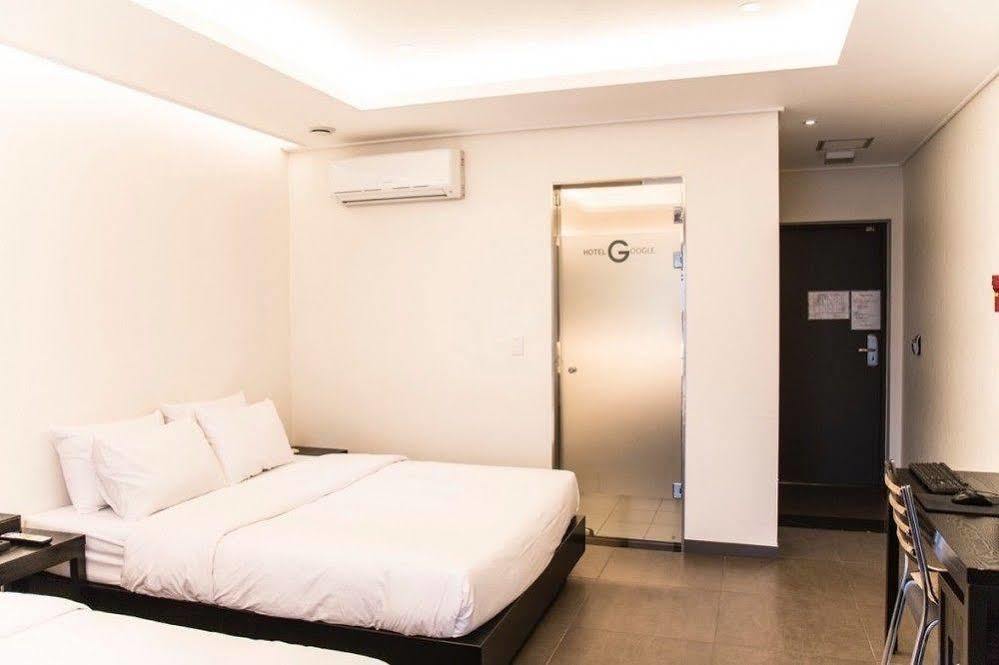 G Tourist Hotel Wolmido Інчхон Екстер'єр фото