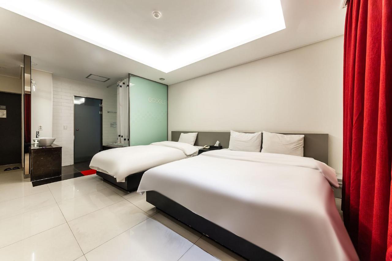 G Tourist Hotel Wolmido Інчхон Екстер'єр фото
